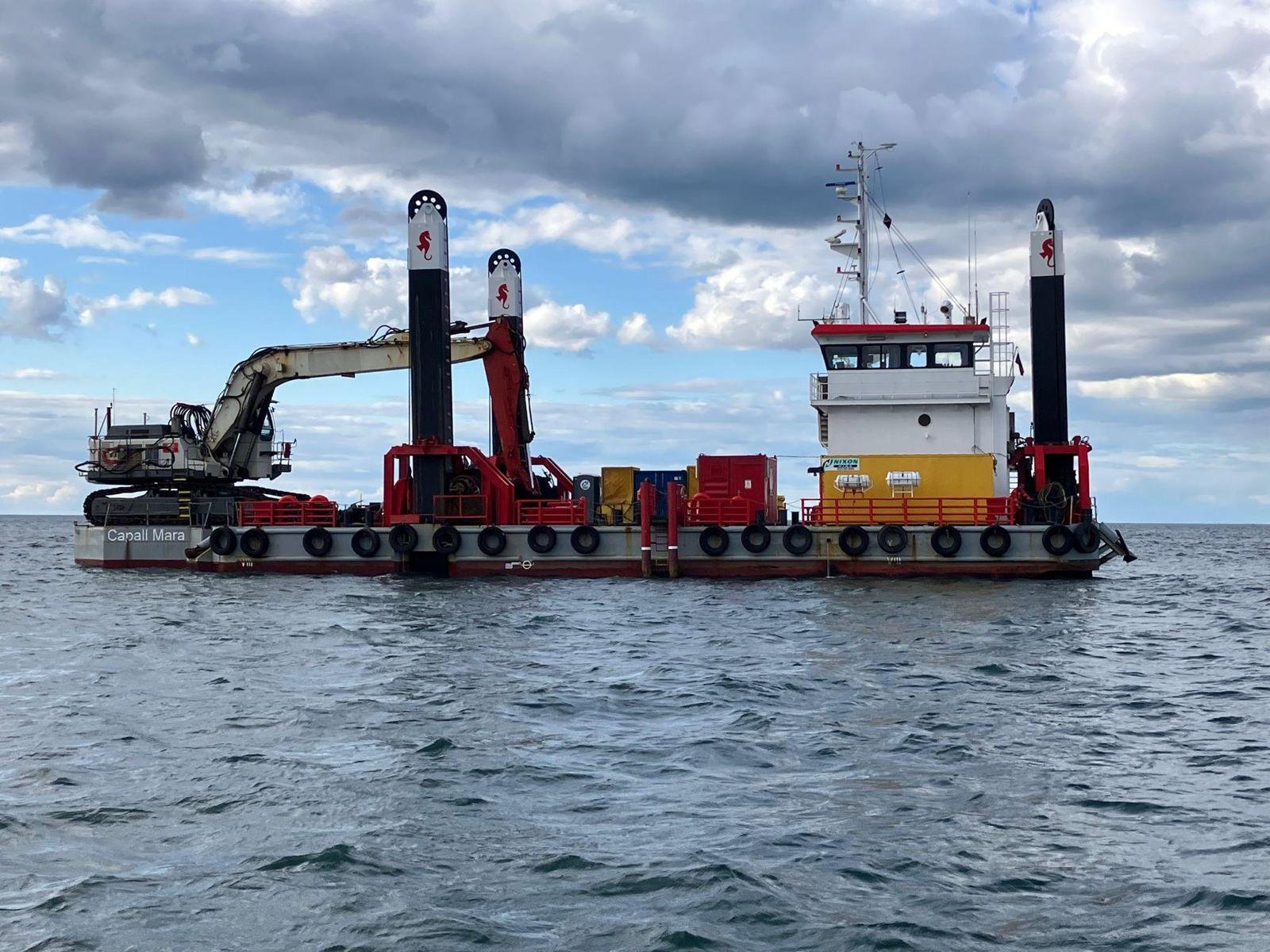 dredge vessel